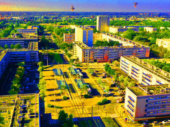 Photo aréienne de la place Mendès-France à Bellevue aux couleurs saturées