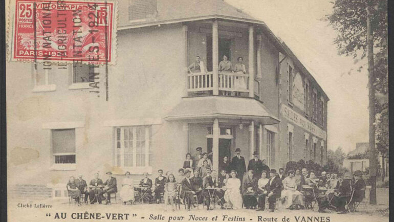 Carte-postale-des-années-1920-salle-de-noces-le-chêne-vert