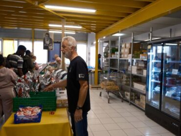 Distribution alimentaire au Restos du cœur Tout l’été